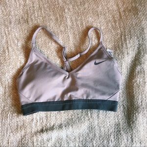 light pink nike sports bra